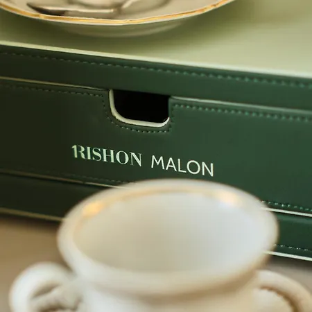 Rishon 4*